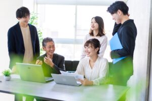 夢占いでキスの意味を解明！知らない人や芸能人とのキスの夢が暗示するものとは？