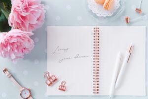 夢占いで元彼が出てくる理由とは？未練やメッセージを読み解く方法